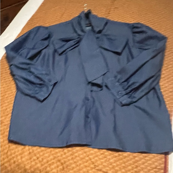 Tie Front Blouse - Picture 6 of 6